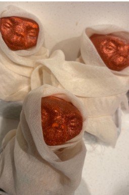Custom bath bomb styling
